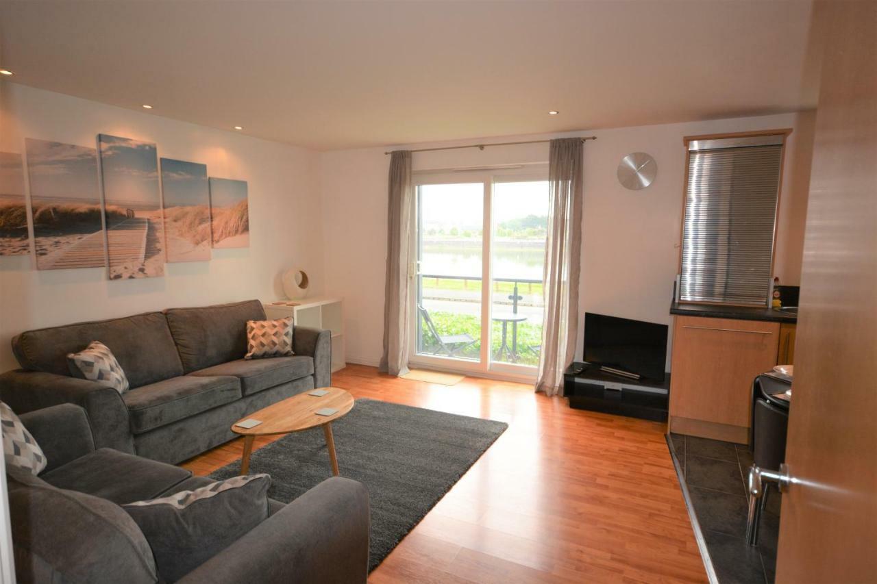 Coastal Apartments - Wales 스완지 외부 사진